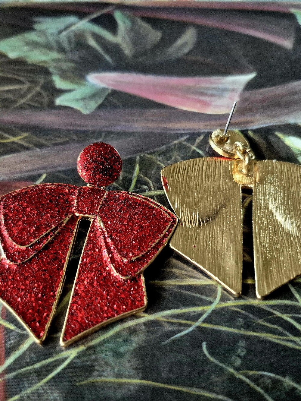 Red Glitter Bow Drop Gorgeous Festive Earrings Hollidays Christmas - Picture 4 of 7